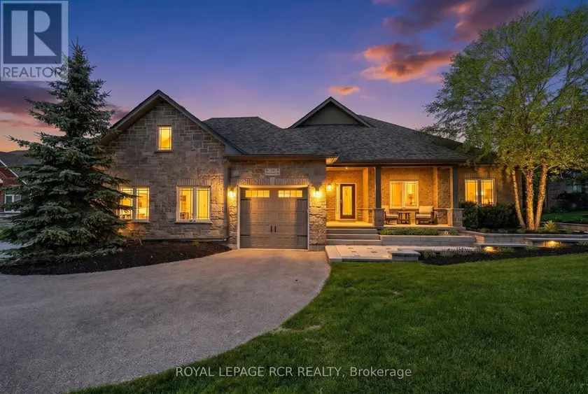 Detached at 78 GLENHURON DRIVE, Springwater (Midhurst)