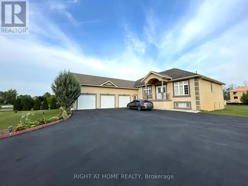 Detached at 16 WASAGA SANDS DRIVE, Wasaga Beach