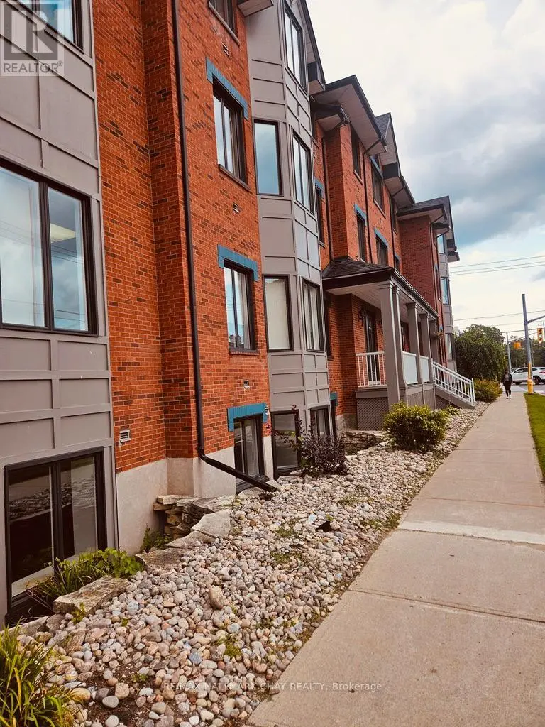 Other at 300 - 152 BAYFIELD STREET, Barrie (City Centre)