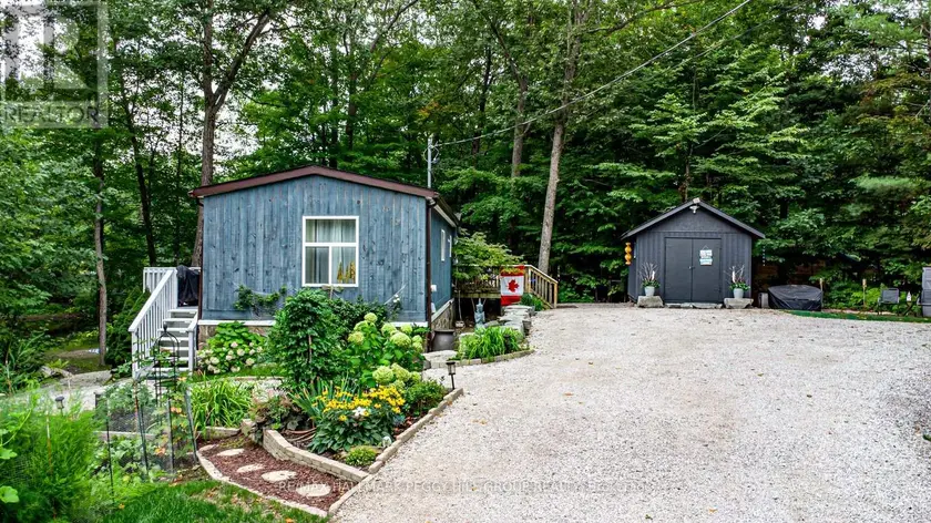 Detached at 7498 ISLAND CRESCENT, Ramara