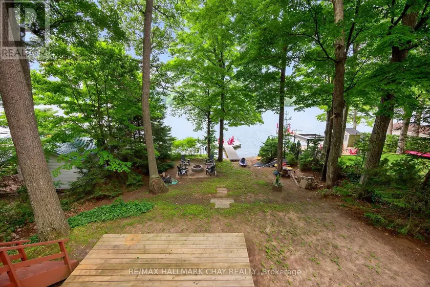 Detached at 176 FARLAIN LAKE ROAD E, Tiny