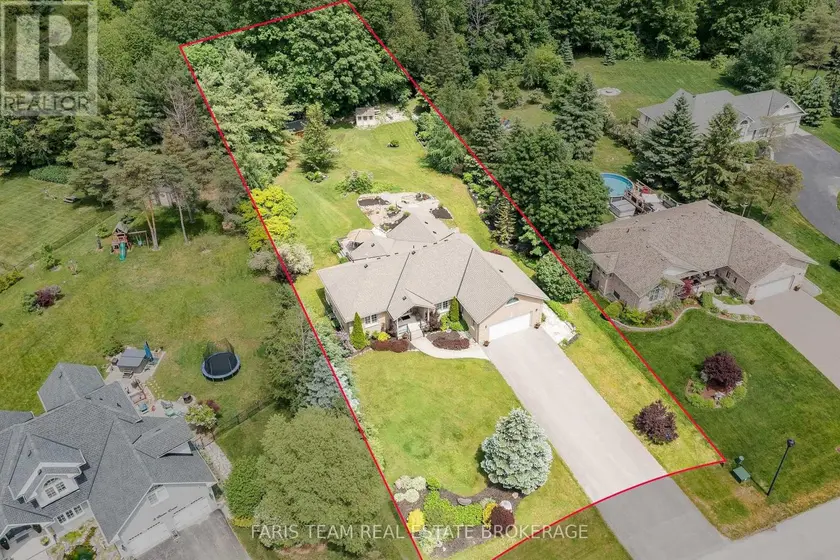 Detached at 5 BLAKE COURT, Wasaga Beach