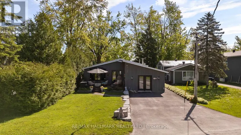 Detached at 95 LAKE AVENUE, Ramara