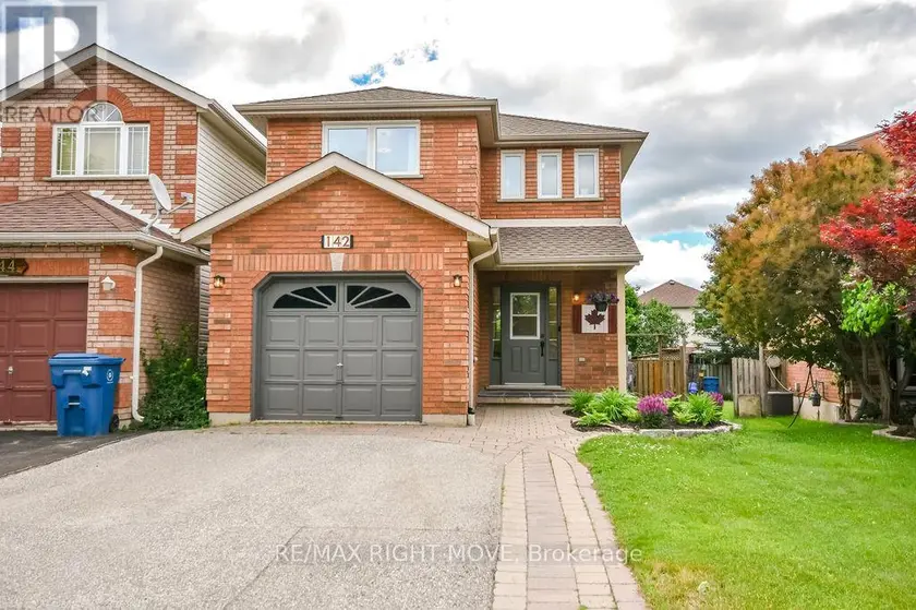 Semi-Detached/Link at 142 JULIA CRESCENT, Orillia