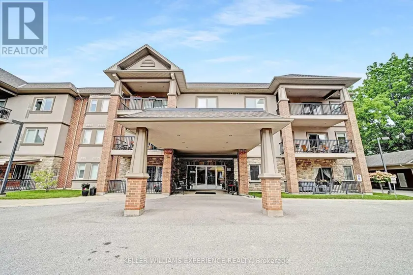 Apartment at 103 - 19B YONGE STREET N, Springwater