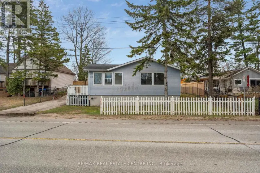 Detached at 449 MOSLEY STREET, Wasaga Beach