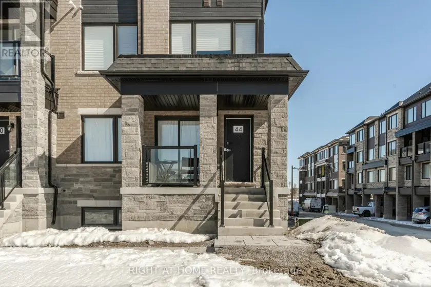 Townhouse at 44 MAGNOLIA LANE, Barrie