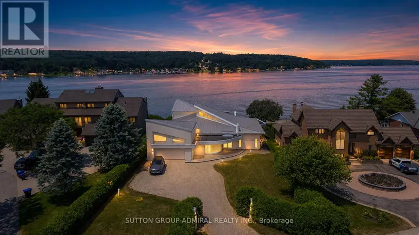 Detached at 10 BECK BOULEVARD, Penetanguishene