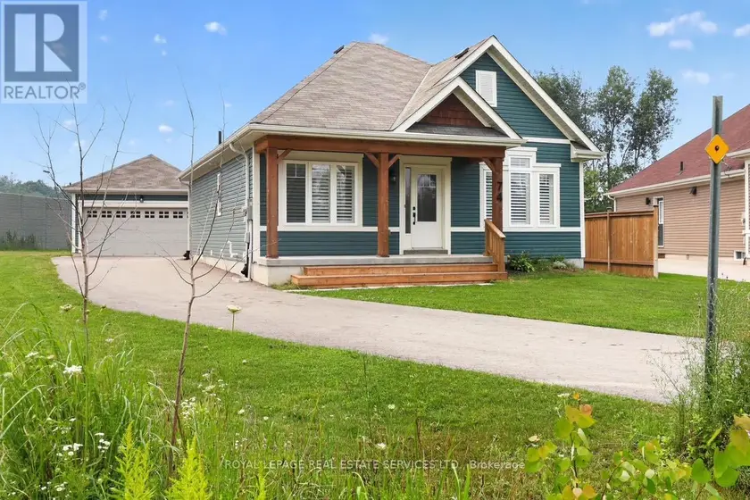 Detached at 74 ROBERT STREET S, Wasaga Beach