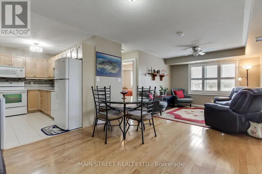 Apartment at 305 - 500 MAPLEVIEW DRIVE W, Barrie