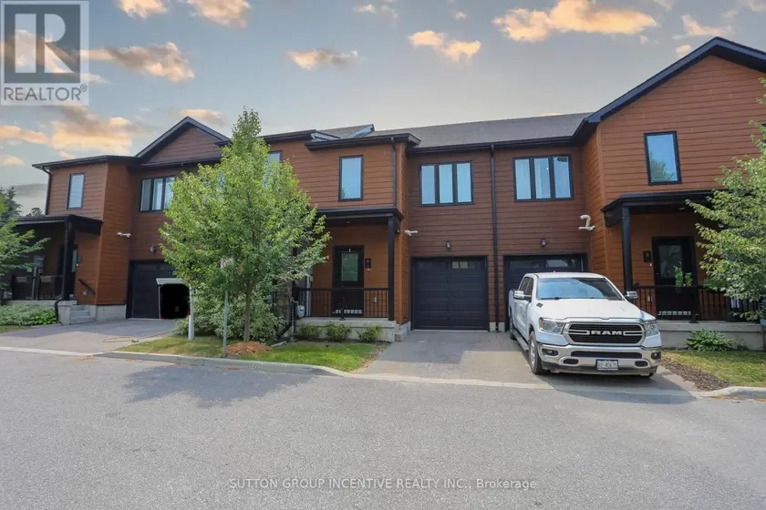 Townhouse at 6 STONEHART LANE, Barrie