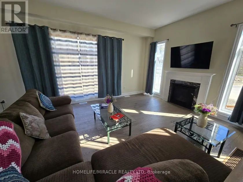 Detached at 6 ALDWINCKLE AVENUE, Oro-Medonte
