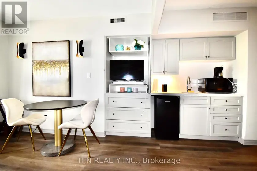 Apartment at 2498-1 - 90 HIGHLAND DRIVE, Oro-Medonte