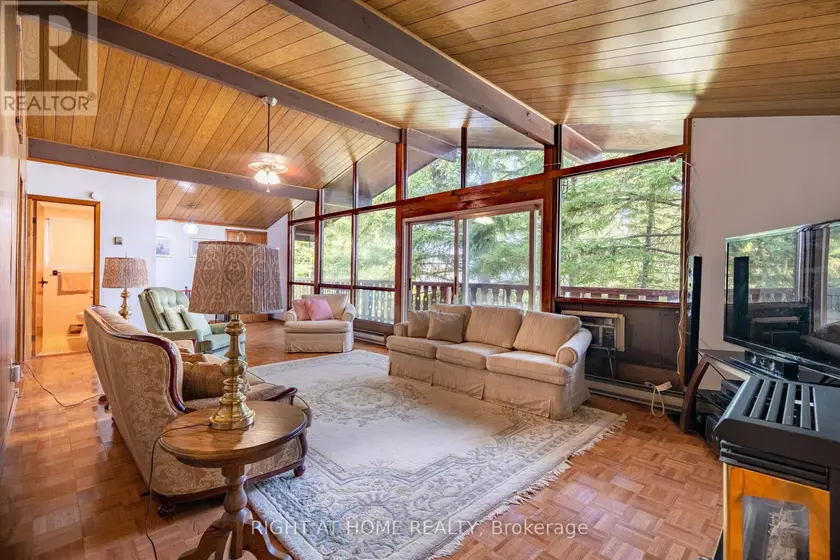 Detached at 25 WILLIAM AVENUE, Wasaga Beach