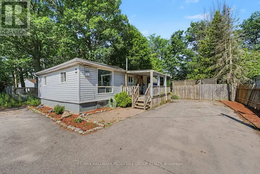 Detached at 60 LAIDLAW STREET, Wasaga Beach