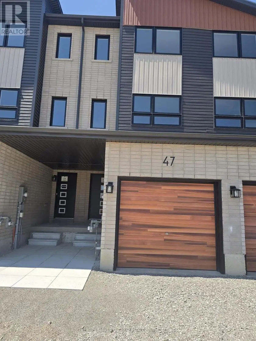 Townhouse at 47 FLAN BOULEVARD, Barrie