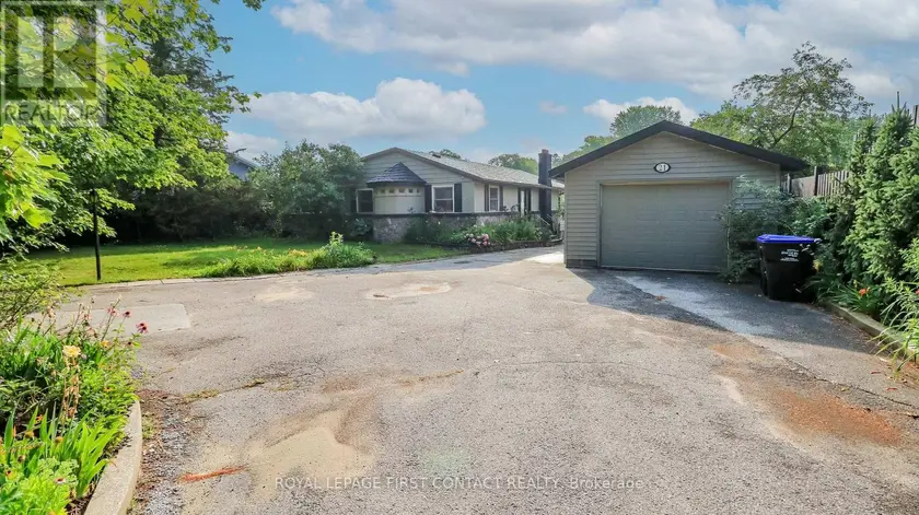Detached at 21 SUNNIDALE ROAD, Wasaga Beach