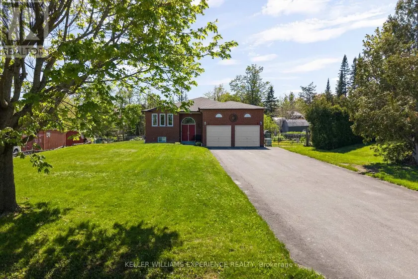 Detached at 4 CAMPBELL AVENUE, Oro-Medonte