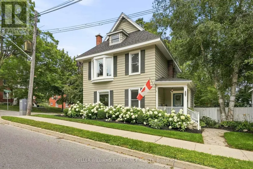 Detached at 120 MATCHEDASH STREET N, Orillia