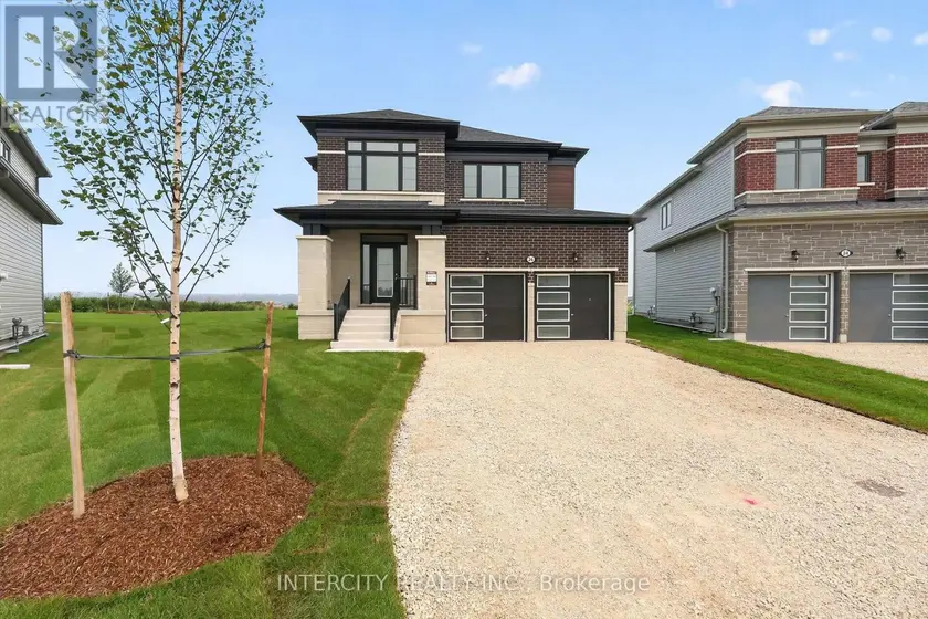 Detached at 26 LEGACY CIRCLE, Wasaga Beach