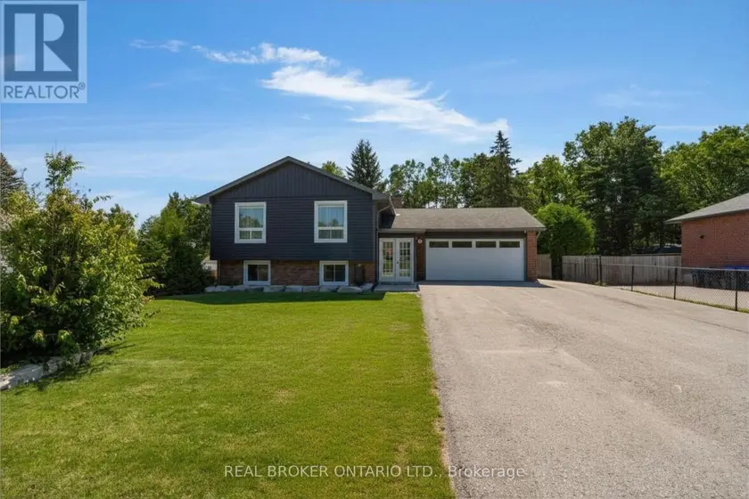 Detached at 975 SUNNIDALE ROAD, Springwater (Centre Vespra)