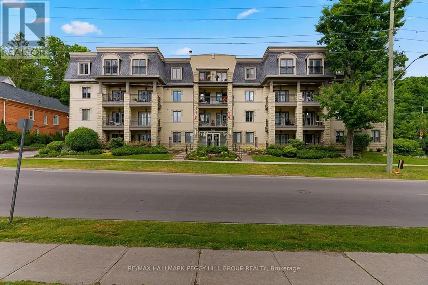 Apartment at 104 - 200 COLLIER STREET, Barrie