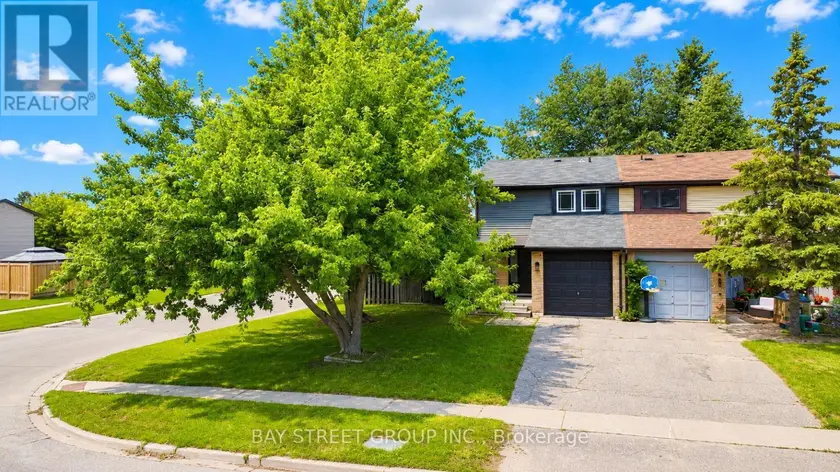 Townhouse at 245 BROWNING TRAIL, Barrie