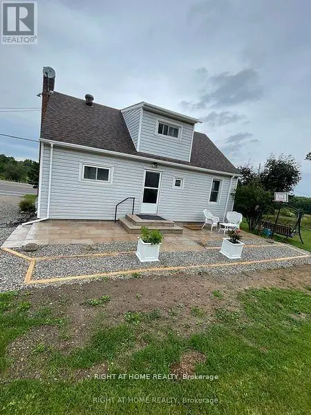 Detached at 8162 HIGHWAY 12 W. ROAD, Oro-Medonte
