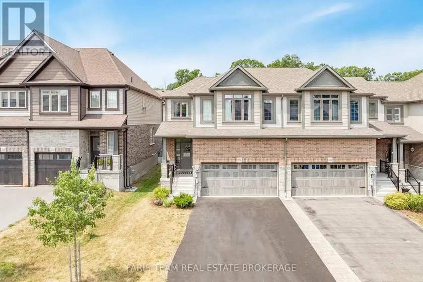 Semi-Detached/Link at 1016 WRIGHT DRIVE, Midland