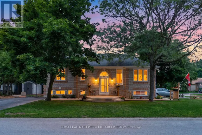 Detached at 52 HARBOUR CRESCENT, Wasaga Beach
