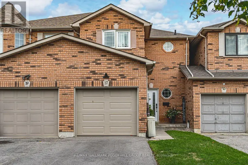 Townhouse at 17 BRUCE CRESCENT, Barrie