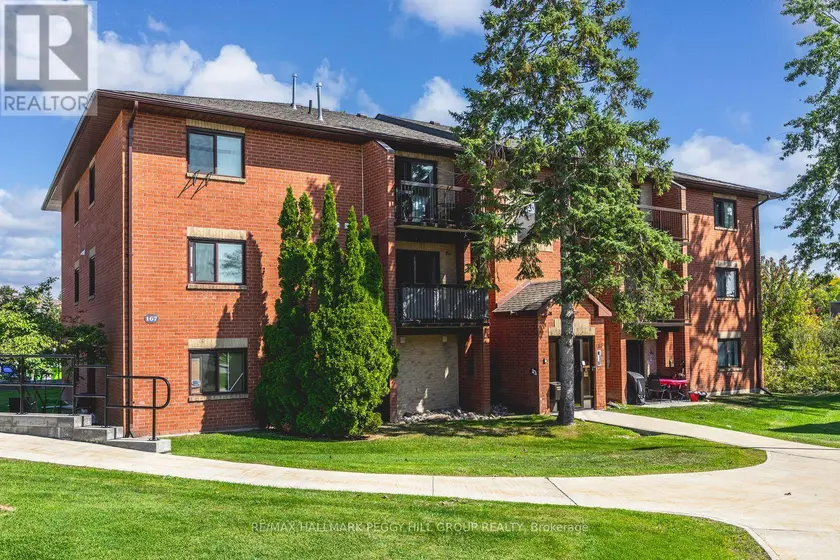Apartment at E9 - 167 EDGEHILL DRIVE, Barrie