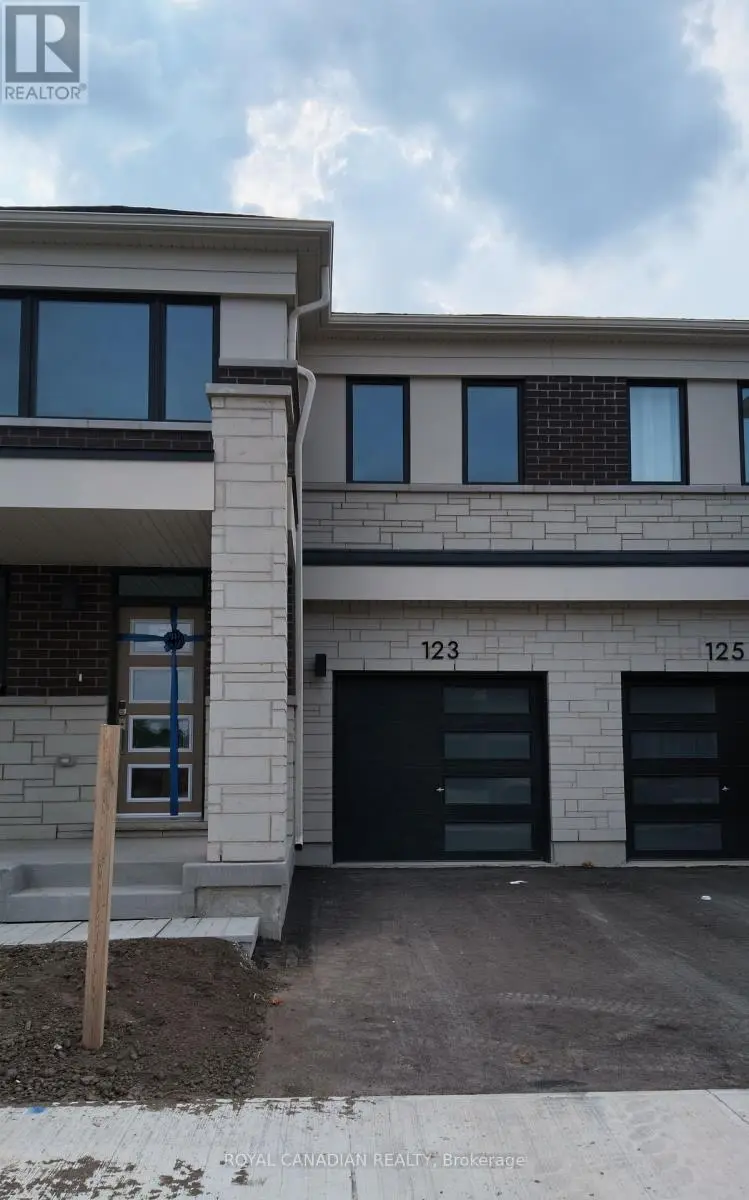 Townhouse at 123 VINEWOOD CRESCENT, Barrie