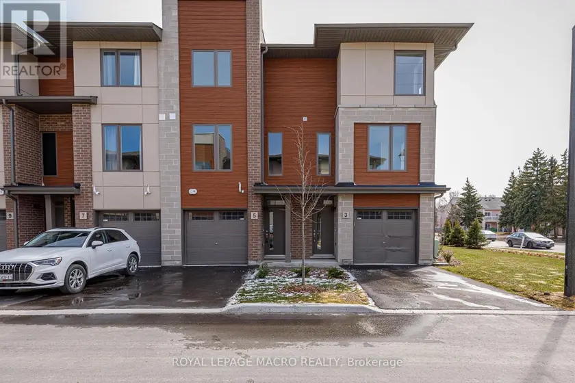 Townhouse at 5 WINTERS CRESCENT NW, Collingwood
