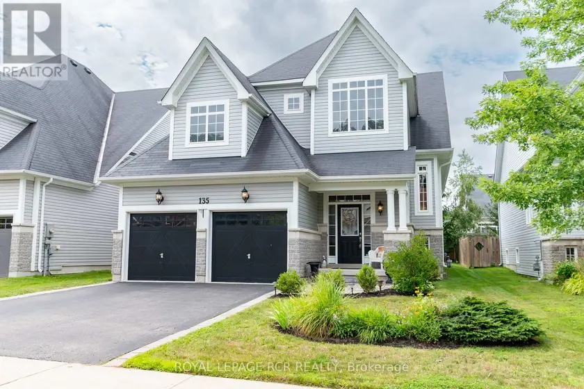 Detached at 135 WHITE SANDS WAY, Wasaga Beach