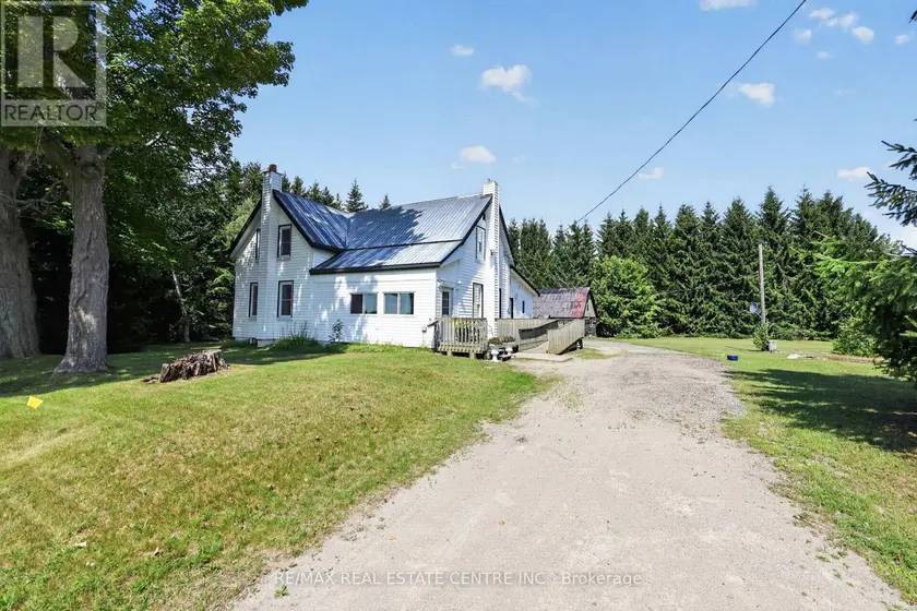 Detached at 652 CONCESSION 18 W, Tiny