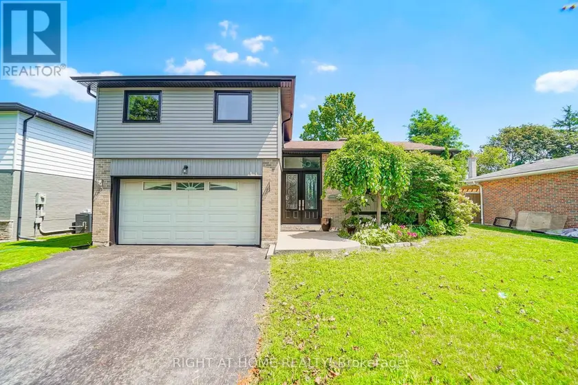 Detached at 17 CLOVER AVENUE, Barrie