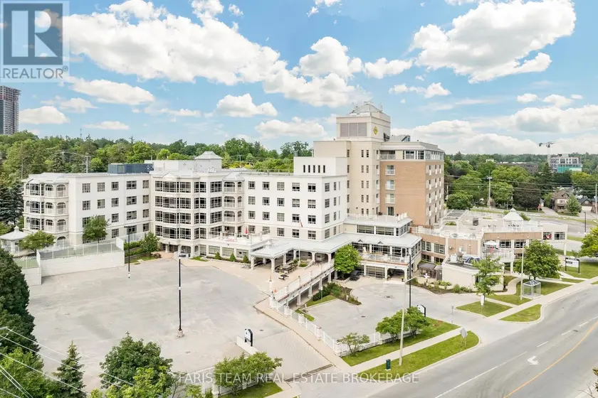 Apartment at 82 - 74 ROSS STREET, Barrie