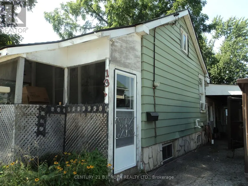 Detached at 137 DUFFERIN STREET, Orillia