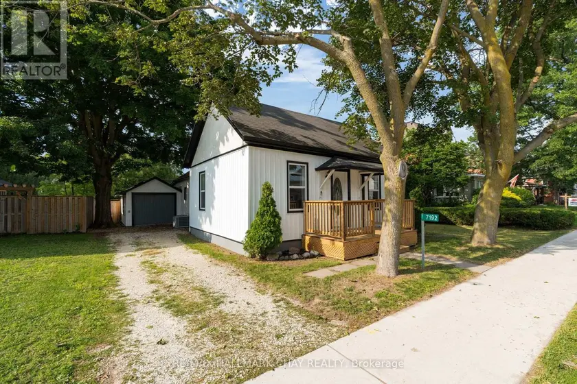 Detached at 7192 26 HIGHWAY, Clearview