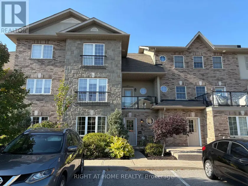 Townhouse at 3 - 53 FERNDALE DRIVE S, Barrie