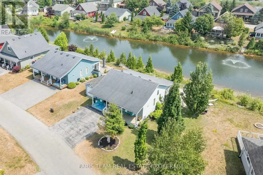 Detached at 3 AWENDA AVENUE, Wasaga Beach