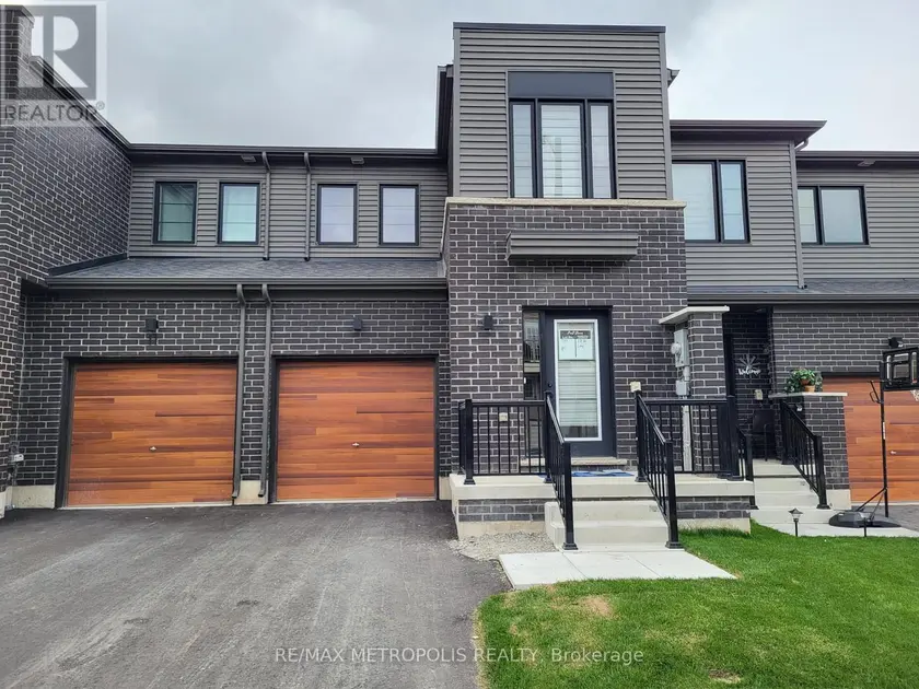 Townhouse at 13 HAY LANE, Barrie