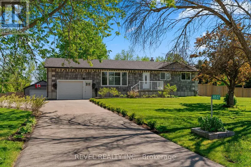 Detached at 6537 9 COUNTY ROAD, Clearview
