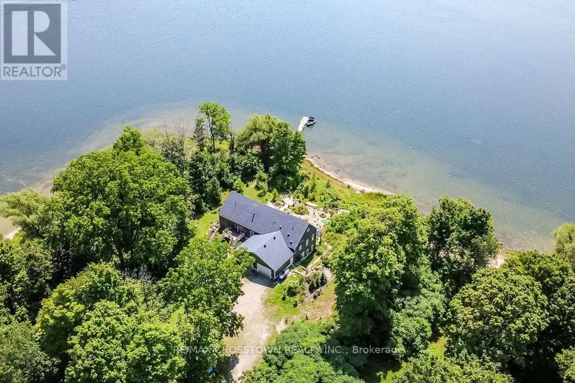 Detached at 243 CHAMPLAIN ROAD, Penetanguishene
