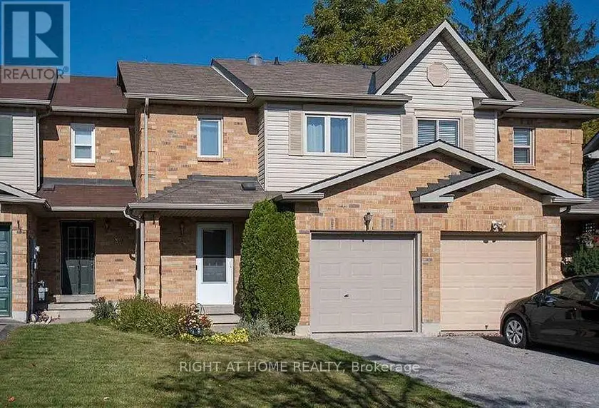 Townhouse at 28 BATES COURT, Barrie
