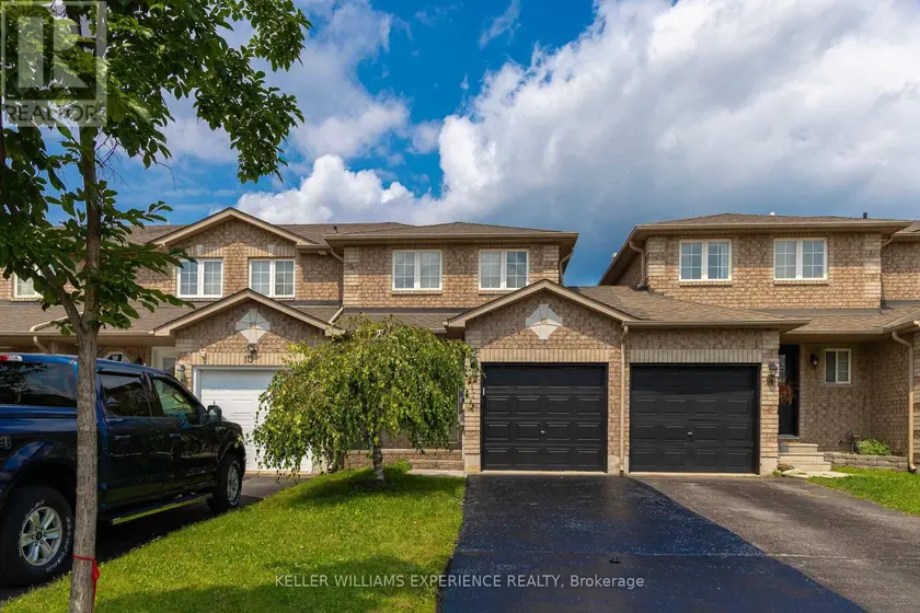 Townhouse at 12 MONARCHY STREET, Barrie