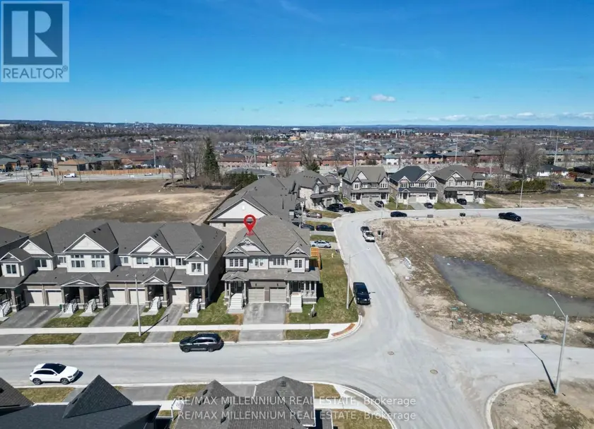Semi-Detached/Link at 111 SAGEWOOD AVENUE, Barrie