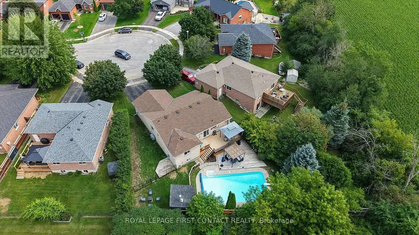 Detached at 14 HUNTER COURT, Springwater