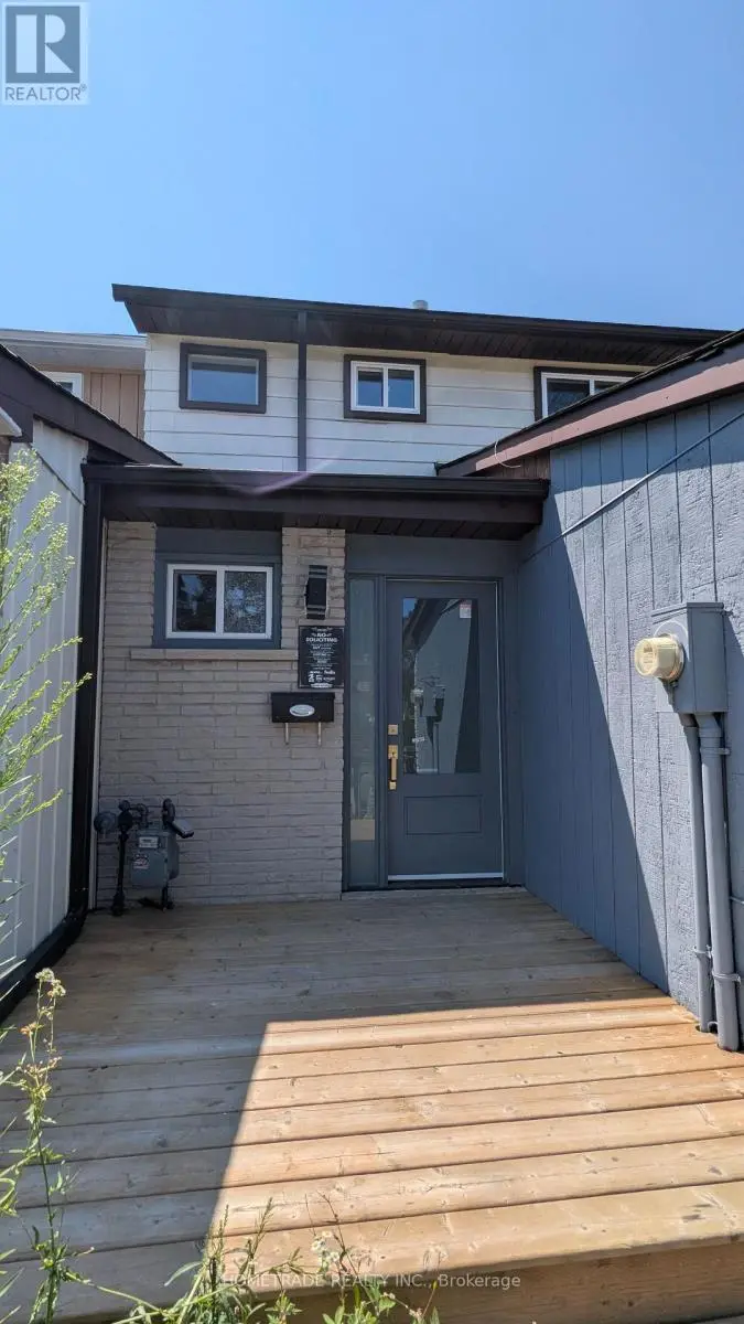 Townhouse at 14 CHAUCER CRESCENT, Barrie